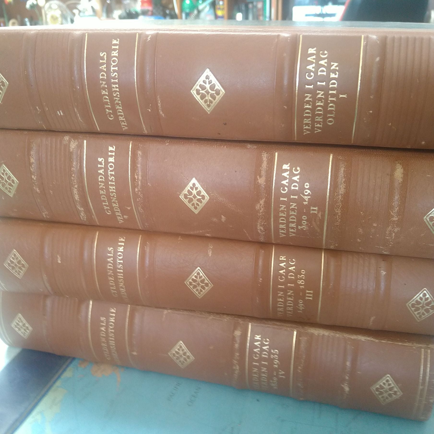 Gyldendals Verdenshistorie